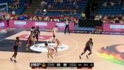 小伙不怂，直接刚！昨晚中国U19男篮险与美国U19男篮冲突